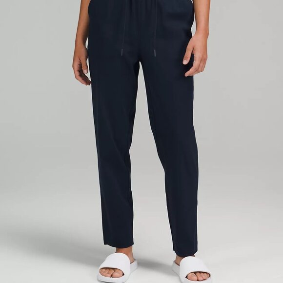 Lululemon Size 8 Stretch High Rise 7/8 Length Pant 25" True Navy - Picture 2 of 9